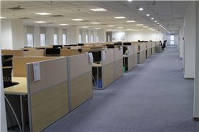 上海屏風(fēng)辦公桌廠家 上海屏風(fēng)辦公桌廠家